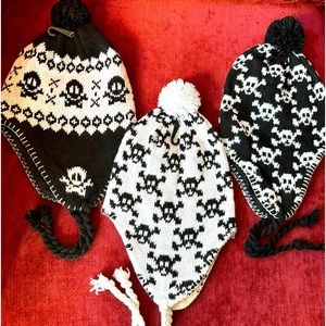 NWT skull crossbones beanie ear flaps braid Halloween goth witch